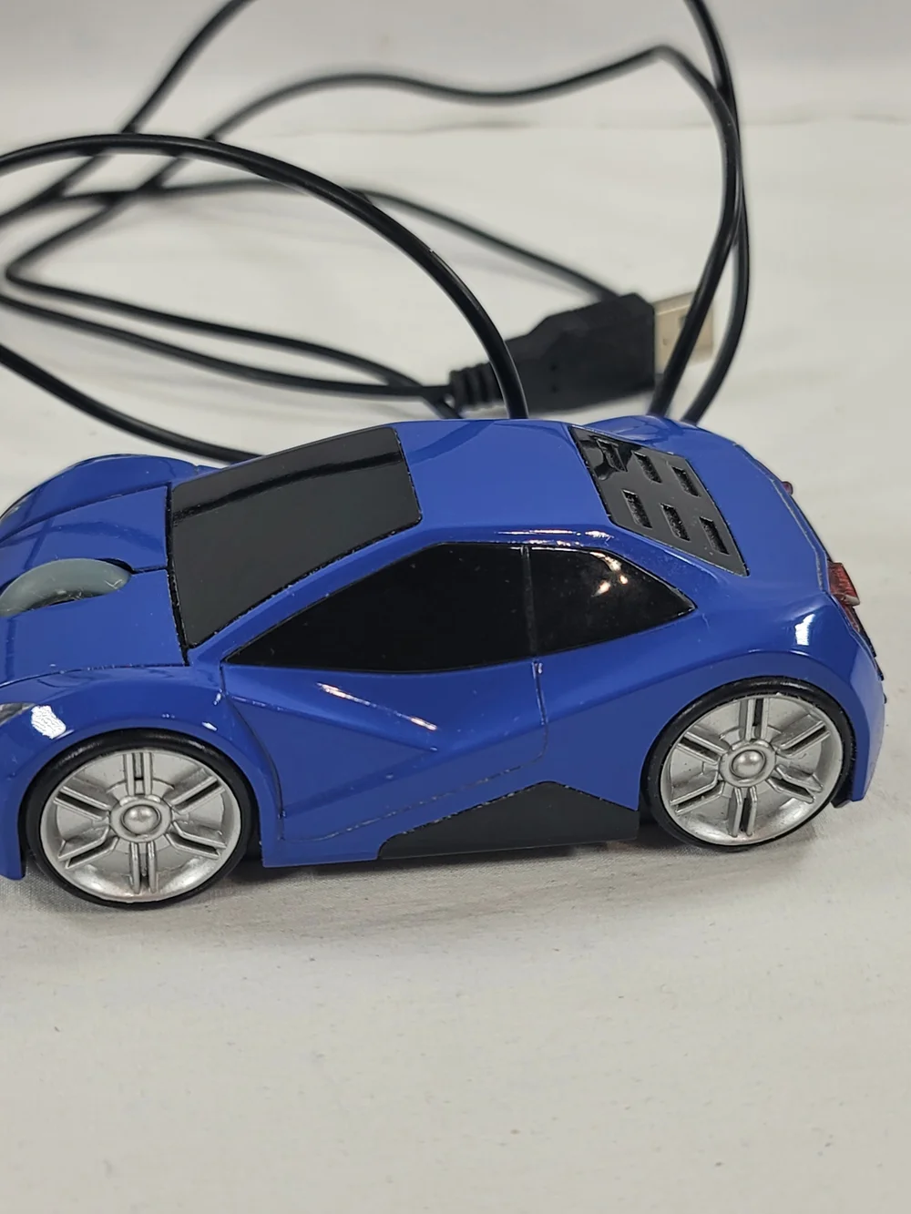 Blue Car-Shaped USB Wired Optical Mouse, LED Lights, Scroll Wheel